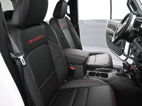 New 2026 Jeep Gladiator Rubicon AWD/4WD image 18