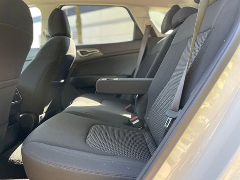 Certified 2025 Kia Sportage LX image 21