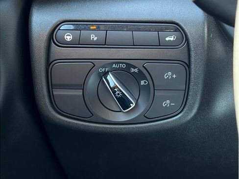 Used 2022 INFINITI QX50 Pure image 18