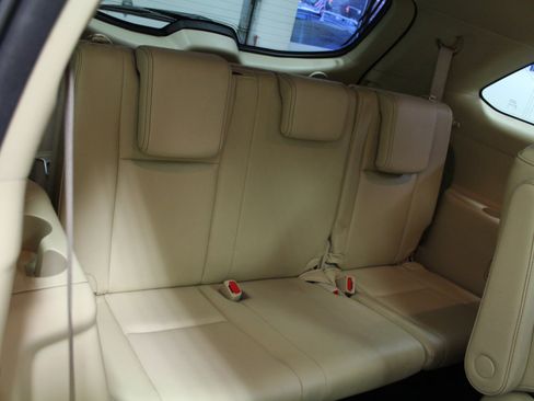 Used 2014 Toyota Highlander Limited Platinum image 29