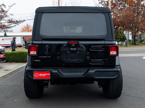 Used 2022 Jeep Wrangler Unlimited Sport image 5