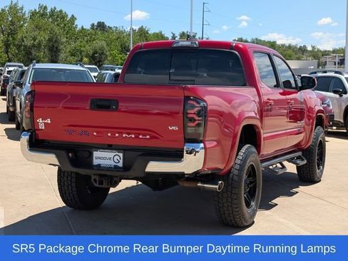 Used 2018 Toyota Tacoma SR5 AWD/4WD image 3