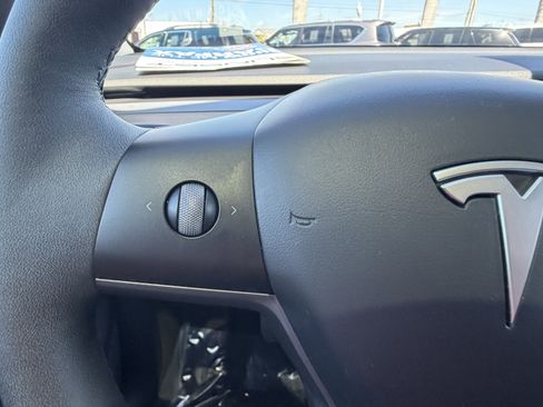 Used 2023 Tesla Model Y Long Range image 26