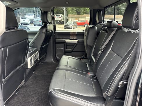 Used 2018 Ford F150 Lariat w/ Equipment Group 502A Luxury AWD/4WD image 10