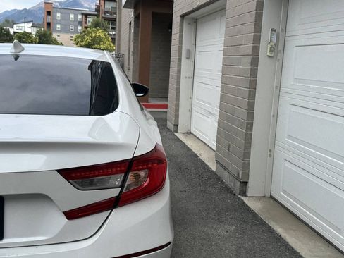 Used 2020 Honda Accord LX image 5
