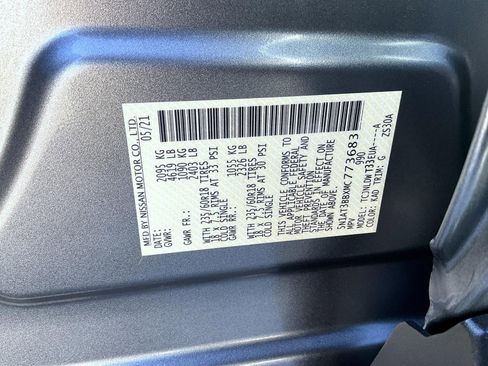 Used 2021 Nissan Rogue SV AWD/4WD image 25