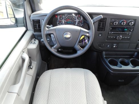 Used 2016 Chevrolet Express 3500 LT w/ LT Preferred Equipment Group image 23