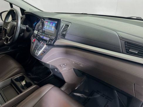 Used 2018 Honda Odyssey Touring image 29