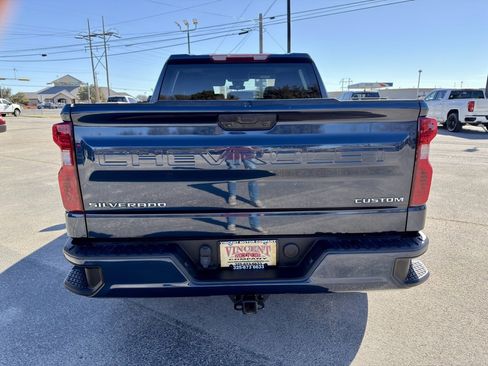 Used 2022 Chevrolet Silverado 1500 Custom image 4