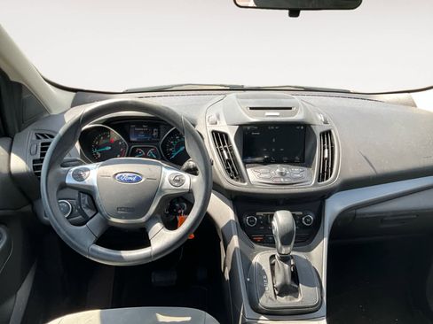 Used 2016 Ford Escape SE w/ Equipment Group 201A FWD image 12