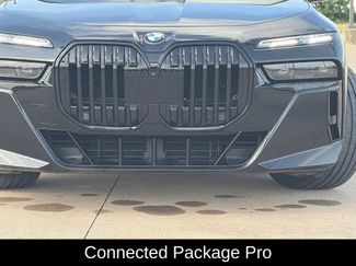 Used 2024 BMW 760i xDrive w/ Executive Package AWD/4WD video 3