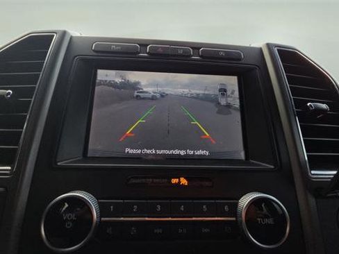 Used 2020 Ford Expedition Max XLT w/ Cargo Package image 39