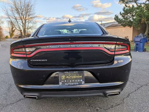 Used 2023 Dodge Charger SXT image 6