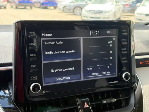 Used 2022 Toyota Corolla LE FWD image 17