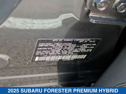 Certified 2025 Subaru Forester Premium image 31