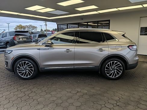 Used 2019 Lincoln Nautilus Reserve image 8