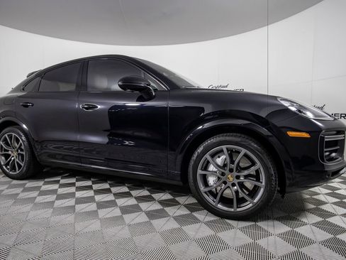 Used 2021 Porsche Cayenne Turbo AWD/4WD image 2