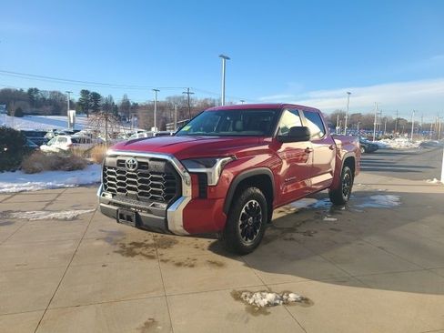 Used 2024 Toyota Tundra SR5 image 3