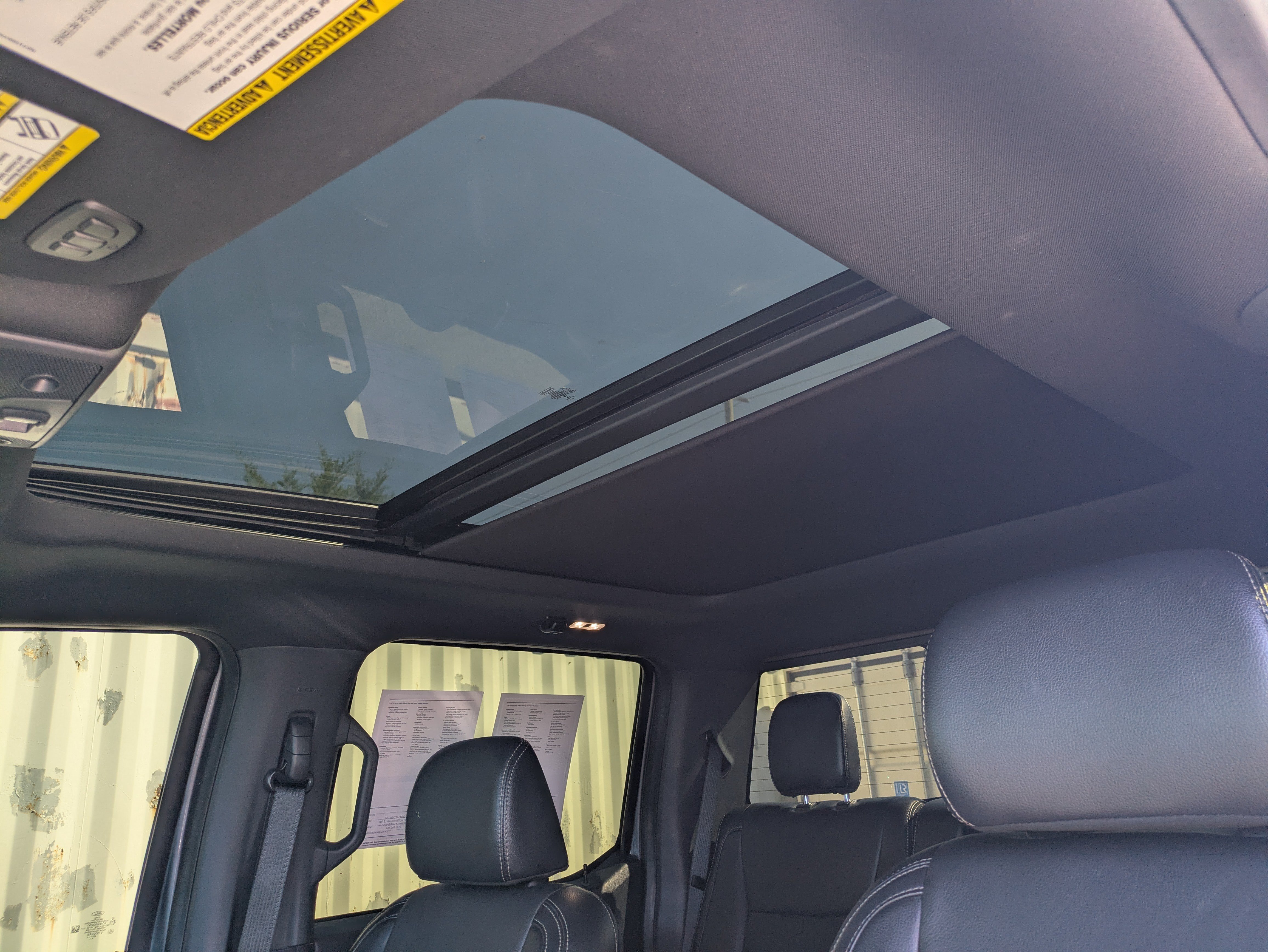 Used 2022 Ford F250 Lariat w/ Tremor Off-Road Package AWD/4WD image 25