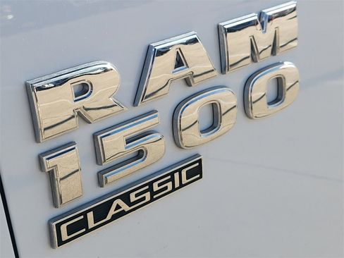 Used 2024 RAM 1500 Classic SLT image 12