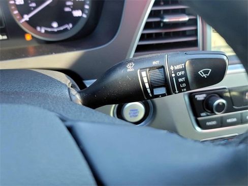 Used 2017 Hyundai Sonata Limited w/ Ultimate Package 04 image 17