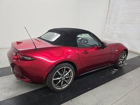 Used 2023 MAZDA MX-5 Miata Grand Touring RWD image 3