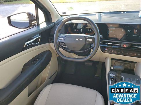 Used 2026 Kia Sportage EX image 17