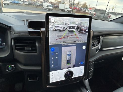 New 2023 Ford F150 Lightning Lariat image 37