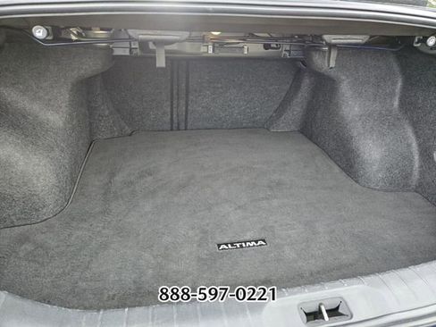 Used 2021 Nissan Altima 2.5 SR FWD image 16