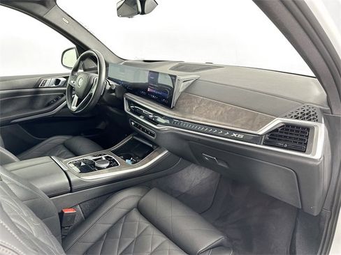 Used 2024 BMW X5 xDrive40i image 30