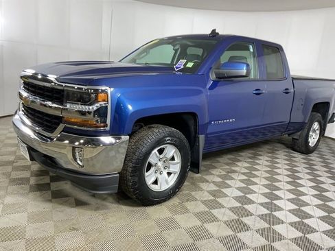 Used 2017 Chevrolet Silverado 1500 LT w/ All Star Edition image 3