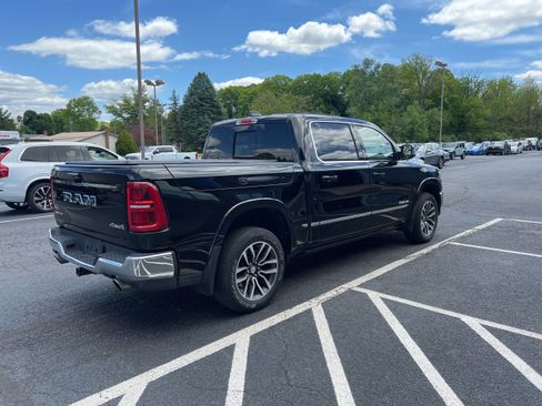 Used 2025 RAM 1500 Limited AWD/4WD image 4