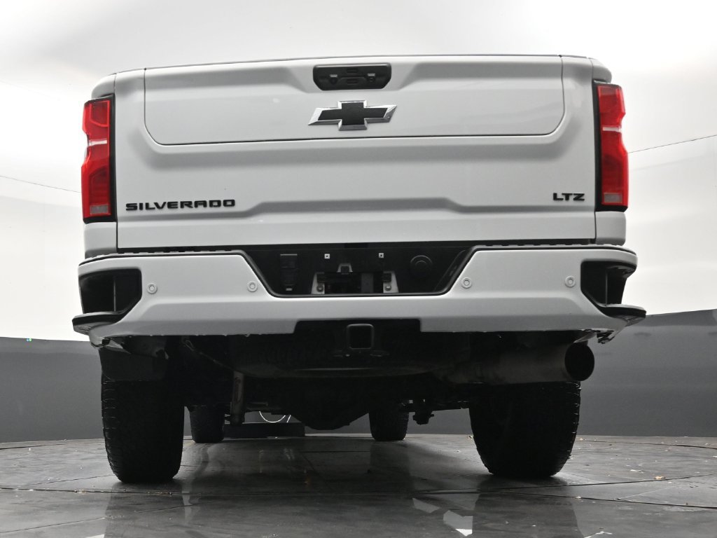 Used 2024 Chevrolet Silverado 2500 LTZ w/ LTZ Plus Package AWD/4WD image 23
