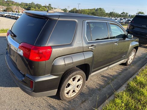 Used 2017 GMC Terrain SLE AWD/4WD image 10