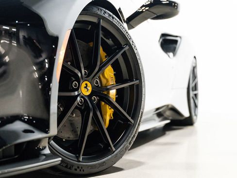 Used 2020 Ferrari 488 Pista image 7