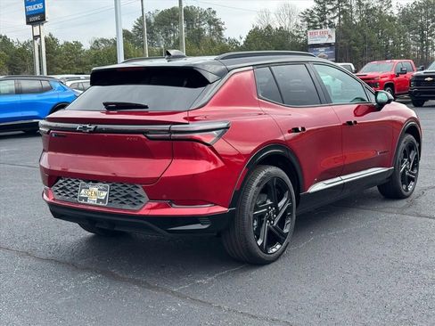 New 2026 Chevrolet Equinox EV RS image 3