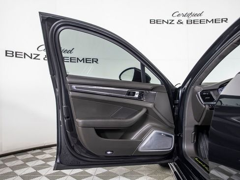 Used 2018 Porsche Panamera Turbo S Executive image 20