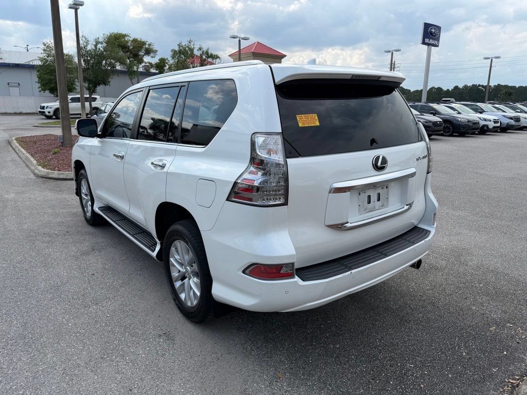 Used 2022 Lexus GX 460 Premium w/ Premium Package AWD/4WD image 7