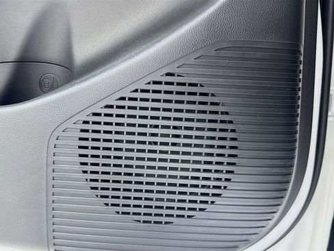 Used 2025 Hyundai Kona SEL image 26