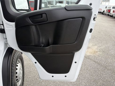 Used 2024 RAM ProMaster 3500 w/ Convenience Group image 13