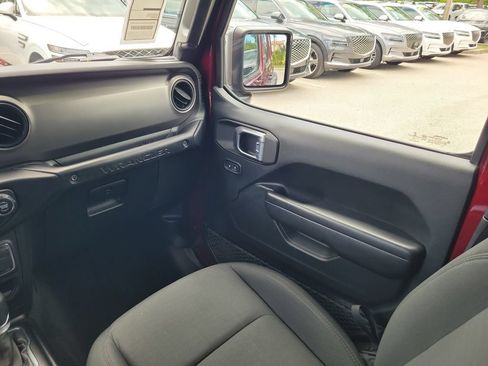 Used 2021 Jeep Wrangler Unlimited Sport w/ Sun And Sound Package AWD/4WD image 16