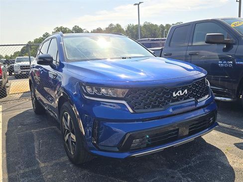 Used 2022 Kia Sorento EX w/ Panoramic Sunroof Package FWD image 1