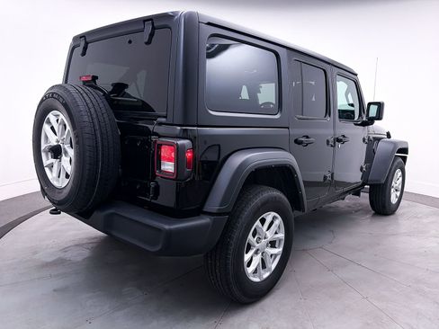 Used 2023 Jeep Wrangler Sport S image 13
