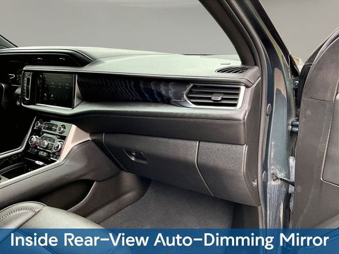 Used 2022 GMC Yukon Denali AWD/4WD image 30