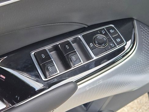 New 2026 Cadillac Lyriq Premium Luxury w/ LPO, Floor Liner Package image 21