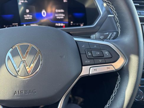 Used 2022 Volkswagen Tiguan S image 24