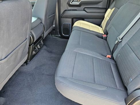 Used 2025 Chevrolet Silverado 1500 LT AWD/4WD image 20