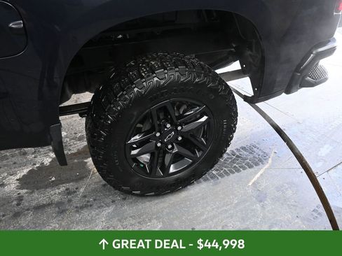 Used 2024 Chevrolet Silverado 1500 LT Trail Boss w/ Convenience Package II AWD/4WD image 20