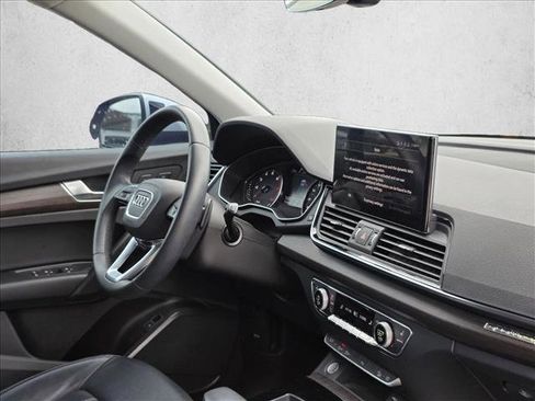 Certified 2023 Audi Q5 2.0T Premium w/ Convenience Package AWD/4WD image 9