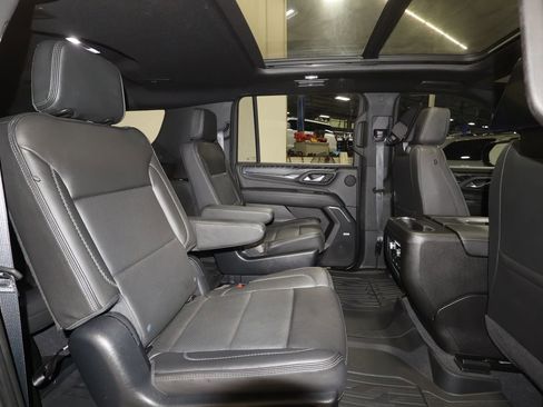 Certified 2023 GMC Yukon XL Denali w/ Advanced Technology Package AWD/4WD image 27